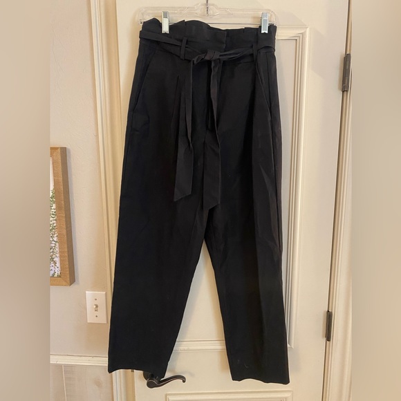 Black high wasted Ann Taylor work pants with tie waist, size 8 - Picture 3 of 5